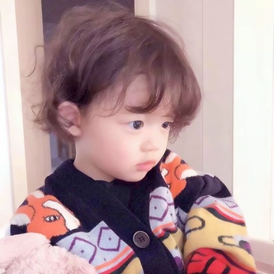 34张可爱萌娃闺蜜头像 一人一张高清无水印