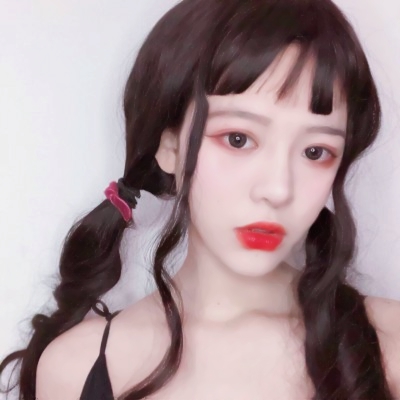 33张高清好看的微商美女头像 适合做微商的吸睛头像