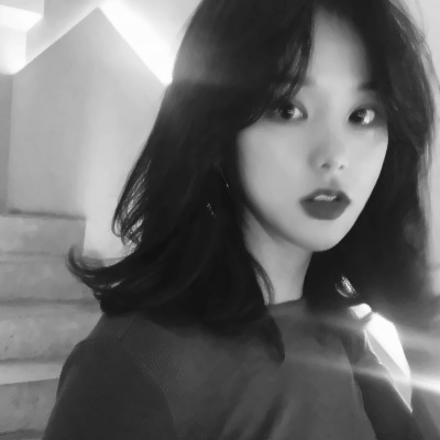 女生专属黑白微信头像 11张合集