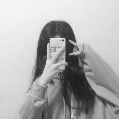 37张霸气挡脸黑色系女生头像 高清氛围感拉满