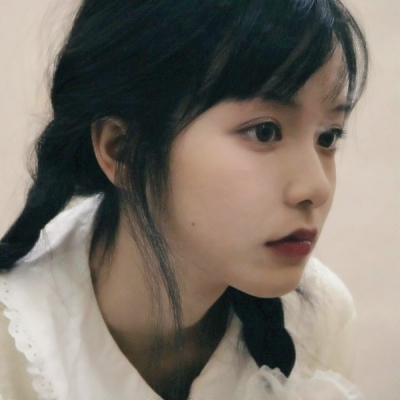 30张高清时尚个性女生头像 氛围感拉满的魅力女头合集