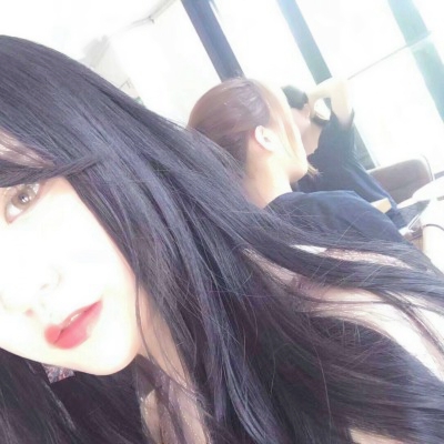 24张高清女生眼神迷茫头像合集