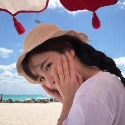 21张高清好看的戴帽女生头像 当下超流行的头像素材