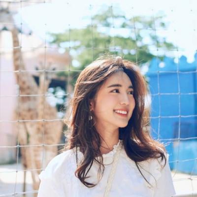 24张氛围感拉满的蓝色系女生头像 高清意境感拉满