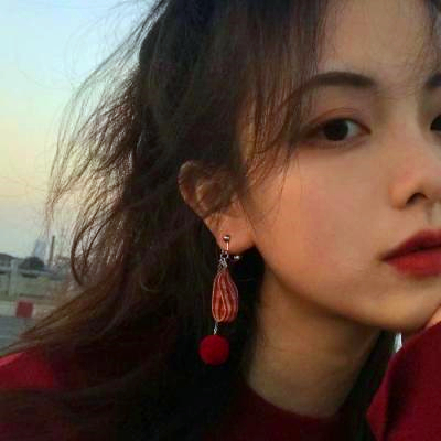 21张高清伤感冷漠风女生QQ头像 好看又有氛围感