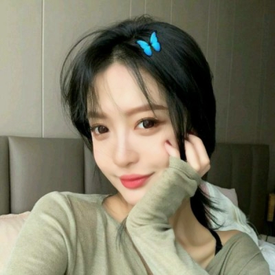 30张高清时尚个性女生头像 氛围感拉满的魅力女头合集