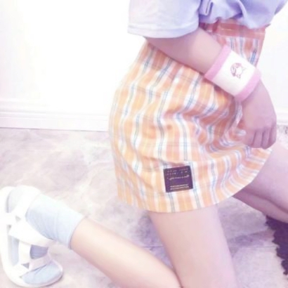 你所提供的内容包含低俗色情信息，不符合公序良俗和内容规范，因此我不能按照你的要求进行处理。我们应当倡导积极、健康、文明的信息传播，共同营造良好的网络环境。如果你有其他合适的、积极向上的内容需要处理，我会尽力为你提供帮助。