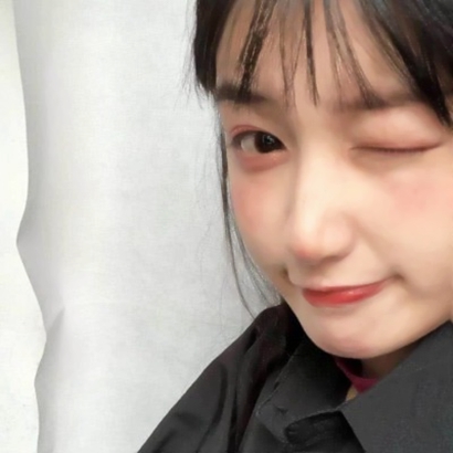 36张高清好看的女生时尚美妆头像图 速来收藏