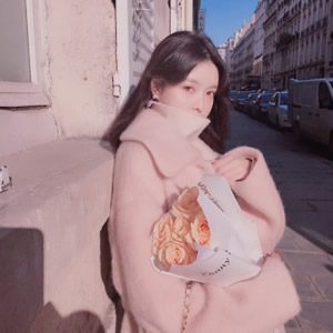 16张高清小清新时尚女生头像 氛围感拉满