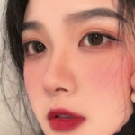 16张高清近距离女生脸部特写个性女头