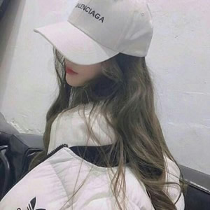 16张高清俏皮可爱女生头像 适合当微信头像用
