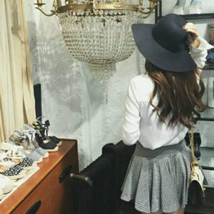 16张非主流女生背影头像 直接存就能用