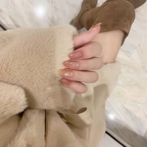 手控福利！16张高清唯美女生手部头像合集