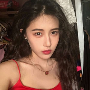原宿风女头像高清合集！16张氛围感拉满的女生头像