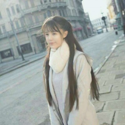 27张带文艺感的高清女生清新微信头像