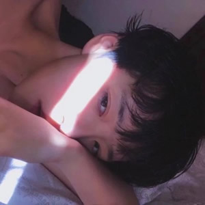 男生气质唯美意境头像合集 12张适合男生的氛围感头像