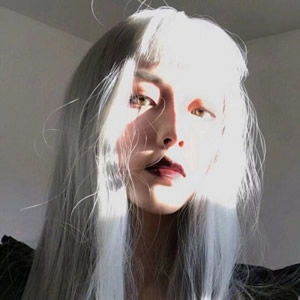 超飒！16张女生冷酷霸气社会风QQ高清头像合集