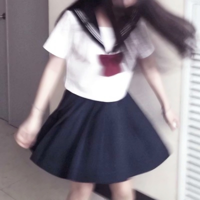 16张高清女高中生校服部位头像合集