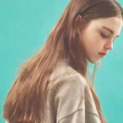 16张高清欧美风女生QQ头像 氛围感直接拉满