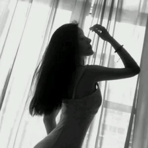 16张高清堕落感黑白颓废女头像合集