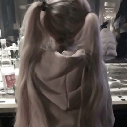 15张高清酷感女生头像合集