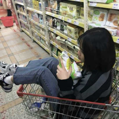 当下超火的短发女生头像合集 21张高清潮流款