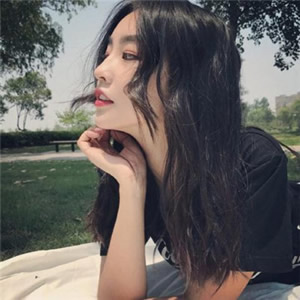 12张高清小清新女生微信头像 好看又百搭