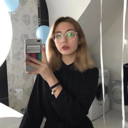 27张高清欧美霸气女生头像 个性感拉满的头像合集