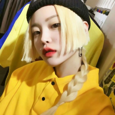 16张高清超拽QQ女生头像 酷感拉满的女生头像合集