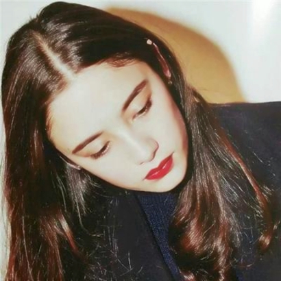 9张高清欧美气质女神头像 氛围感拉满的女生头像合集