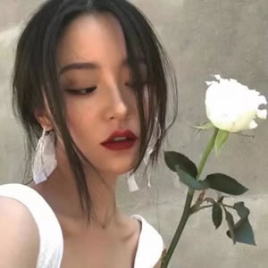 16张高清好看的高冷女生个性头像