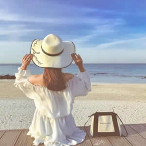 女生海边背影微信头像来啦！16张高清小清新氛围感图直接存