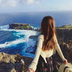 18张高清小清新女生背影头像 氛围感拉满的唯美头像图