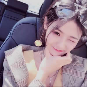 16张青春感拉满的瘦脸白皮肤美女头像 颜值超耐看