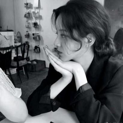 高冷御姐黑白头像！21张高清好看的氛围感头像合集