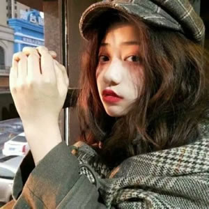 12张高清小清新时尚女生头像 适配微信的大方氛围感头像