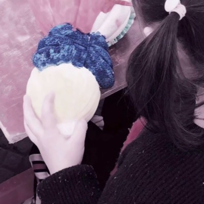 16张高清伤感风女生杂图头像合集