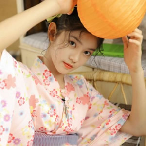 16组清新氛围感闺蜜QQ头像 一人一张高清好看款