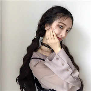 女生侧身背影头像合集 10张高清好看的女生侧面背影头像精选