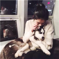 女生带宠物的有爱头像合集 一共18张好看的图