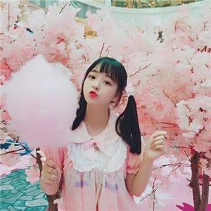 12张高清真实感女生卖萌QQ头像 软萌感拉满