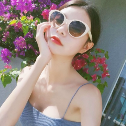 35张优雅有女人味的微信头像 高清好看直接用