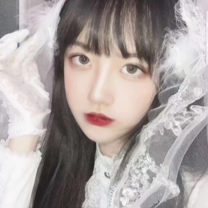 21张高清时尚闺蜜微信头像 快和搭子一起换！