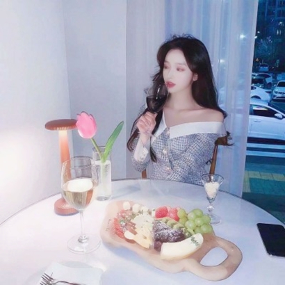 25张高清文艺清新气质女生头像合集