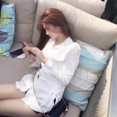 33张清新感网红女生头像 高清潮流美图合集