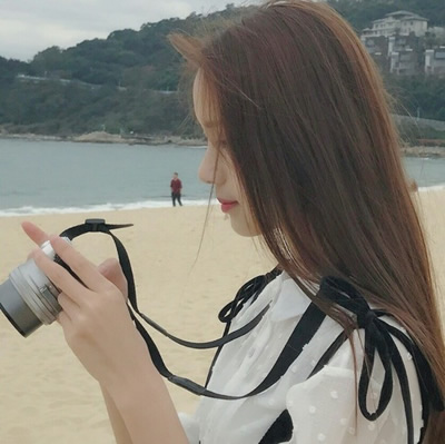 18张高清富二代女生头像 白富美风格头像合集