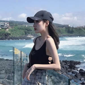 16张清新气质女生微信头像 高清唯美风格直接用