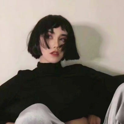 26张高清个性欧美风女生QQ头像 直接拿来用