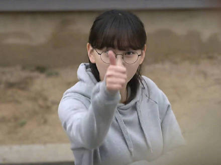 《请回答1988竖大拇指点赞表情包合集》