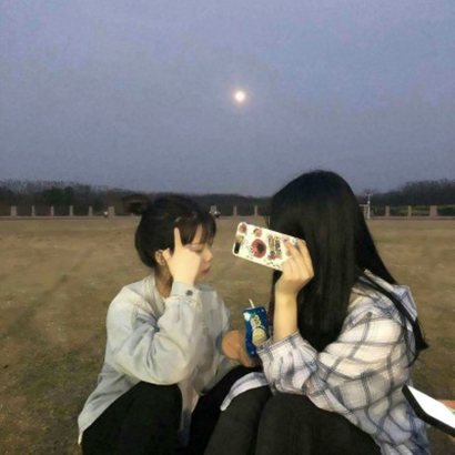 22张高清好看的女生双人闺蜜头像，一次配齐两张配对款
